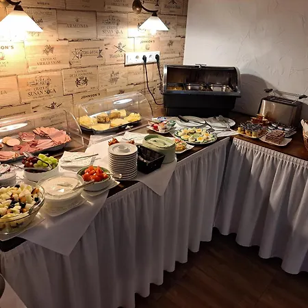 Angerland 3* Ratingen